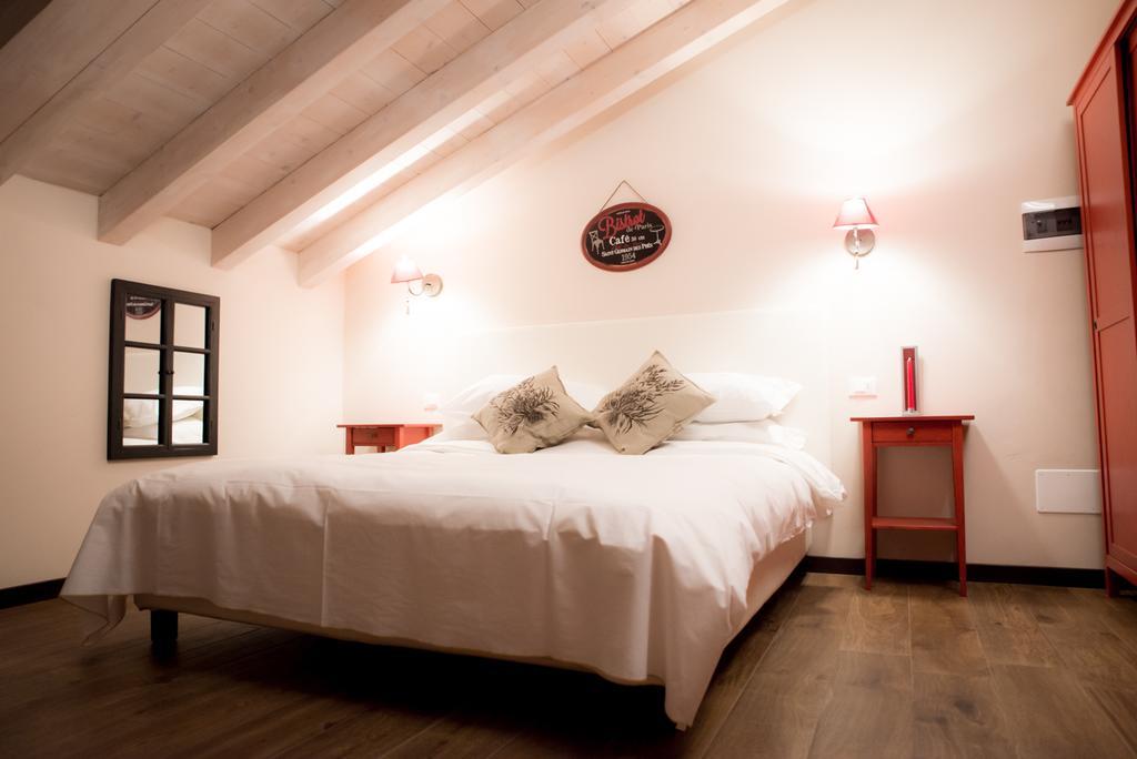 サン・ジュリアーノ・ミラネーゼ Casa Rosa Bed & Breakfast 部屋 写真